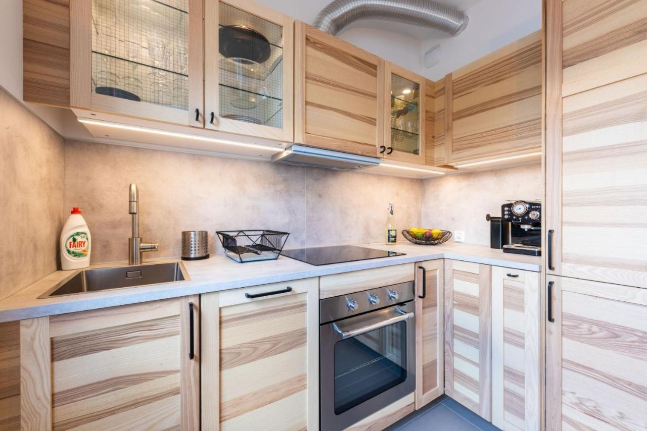 Apartment Stylish 3City Apartment With Parking In Gdansk By Noclegi Renters