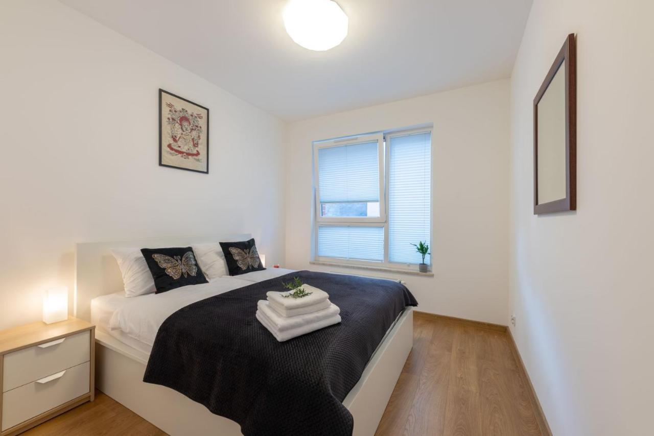 Stylish 3City Apartment With Parking In Gdansk By Noclegi Renters