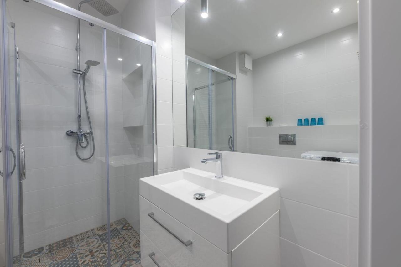 Stylish 3City Apartment With Parking In Gdansk By Noclegi Renters Gdansk